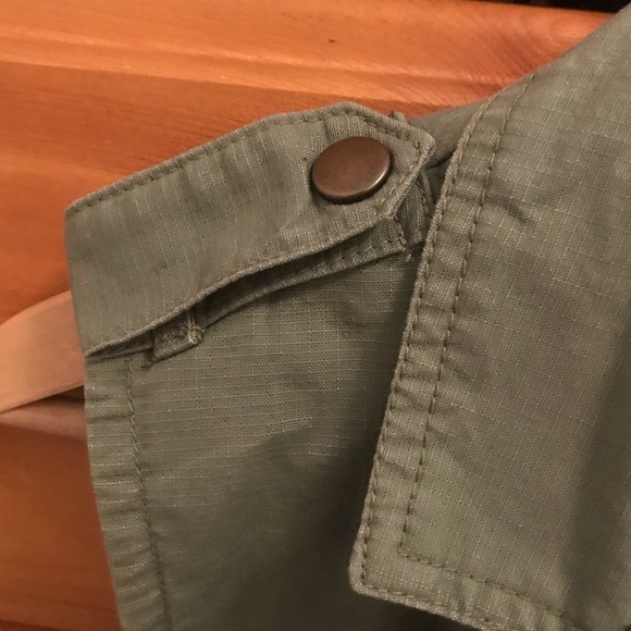 Green Vest - Picture 5 of 6